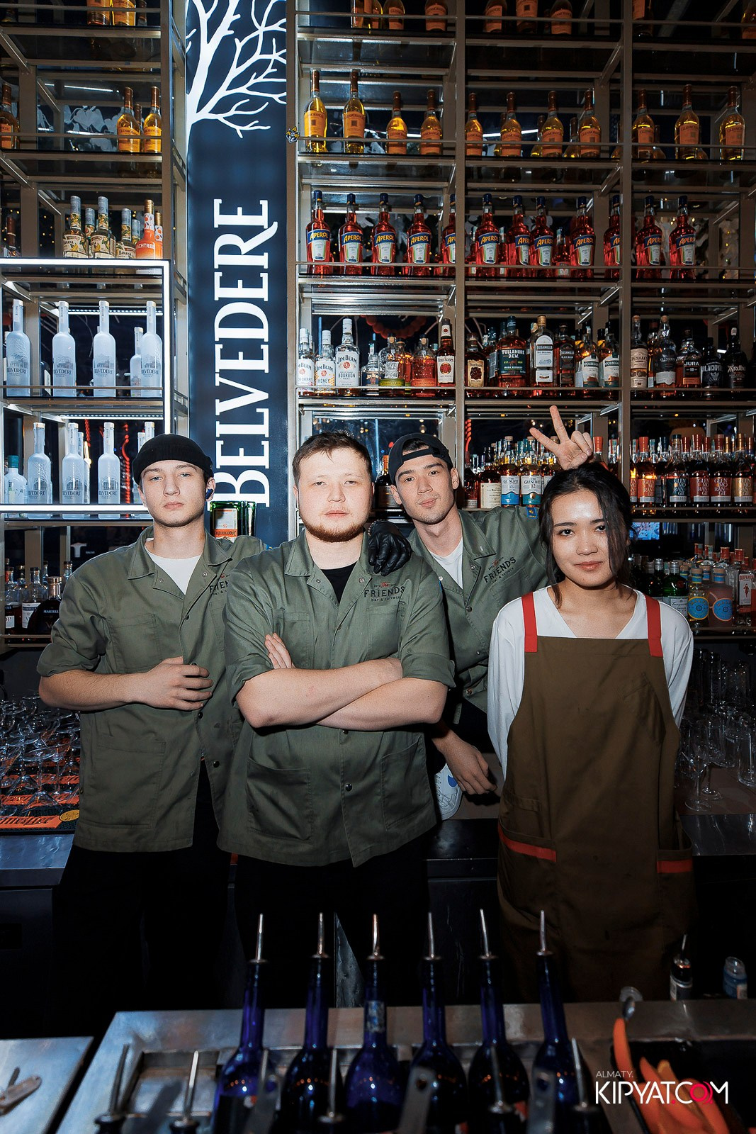 FRIENDS BAR & TERRACE. КИПЯТКОМ АЛМАТЫ! Фотосъемка мероприятий в Алматы