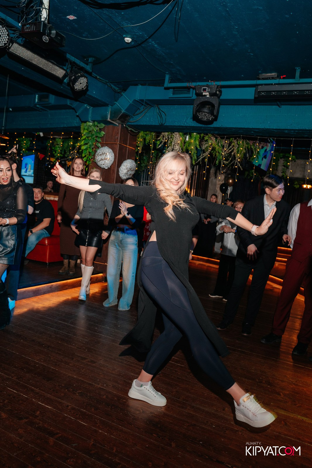 ДЕНЬ РОЖДЕНИЯ — MUNCHEN PUB NA PANFILOVA. КИПЯТКОМ АЛМАТЫ!