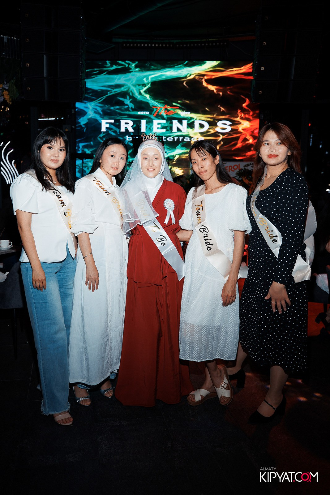 FRIENDS BAR & TERRACE. КИПЯТКОМ АЛМАТЫ!