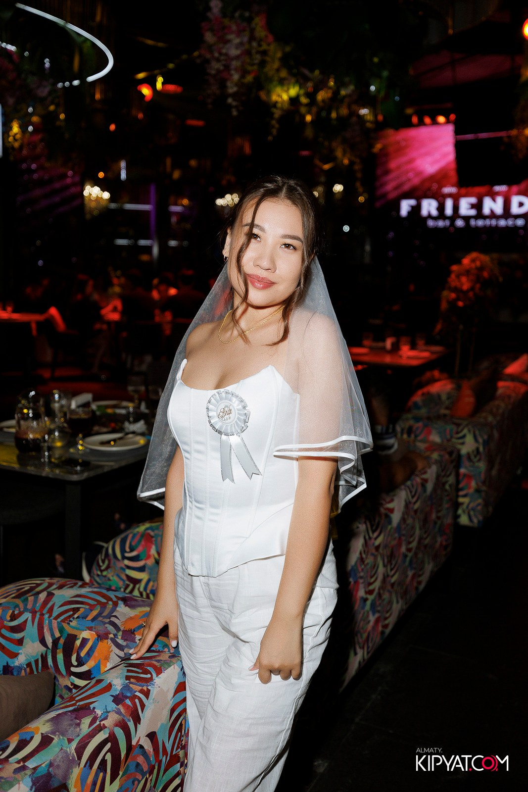 FRIENDS BAR & TERRACE. КИПЯТКОМ АЛМАТЫ! Фотосъемка мероприятий в Алматы