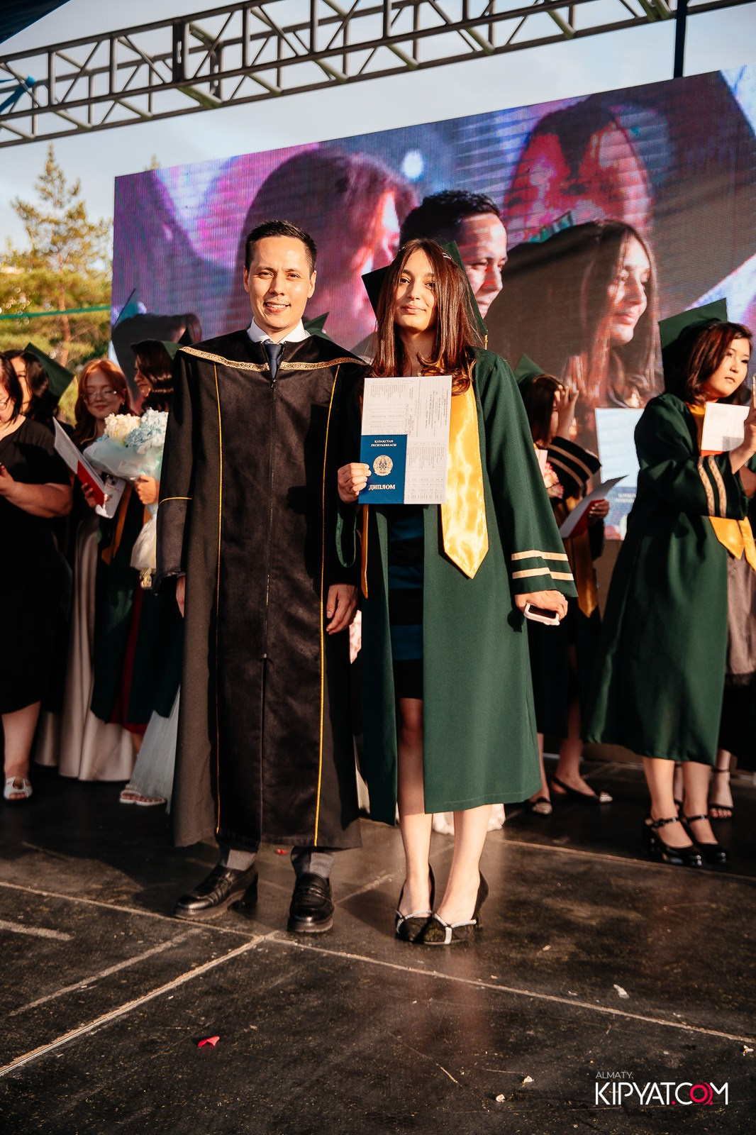ВРУЧЕНИЕ ДИПЛОМОВ — НАРХОЗ КОЛЛЕДЖ. Part 3. КИПЯТКОМ АЛМАТЫ!