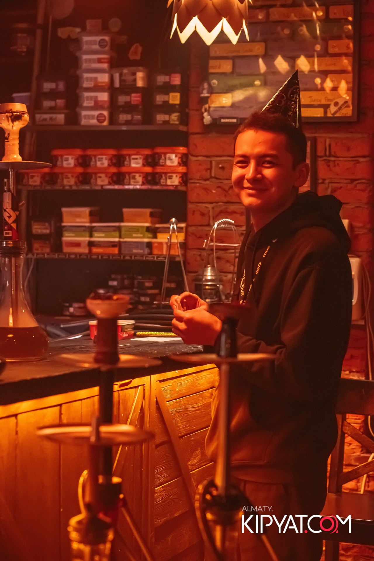 ШИШКА LOUNGE НА ЖИБЕК ЖОЛЫ. КИПЯТКОМ АЛМАТЫ!