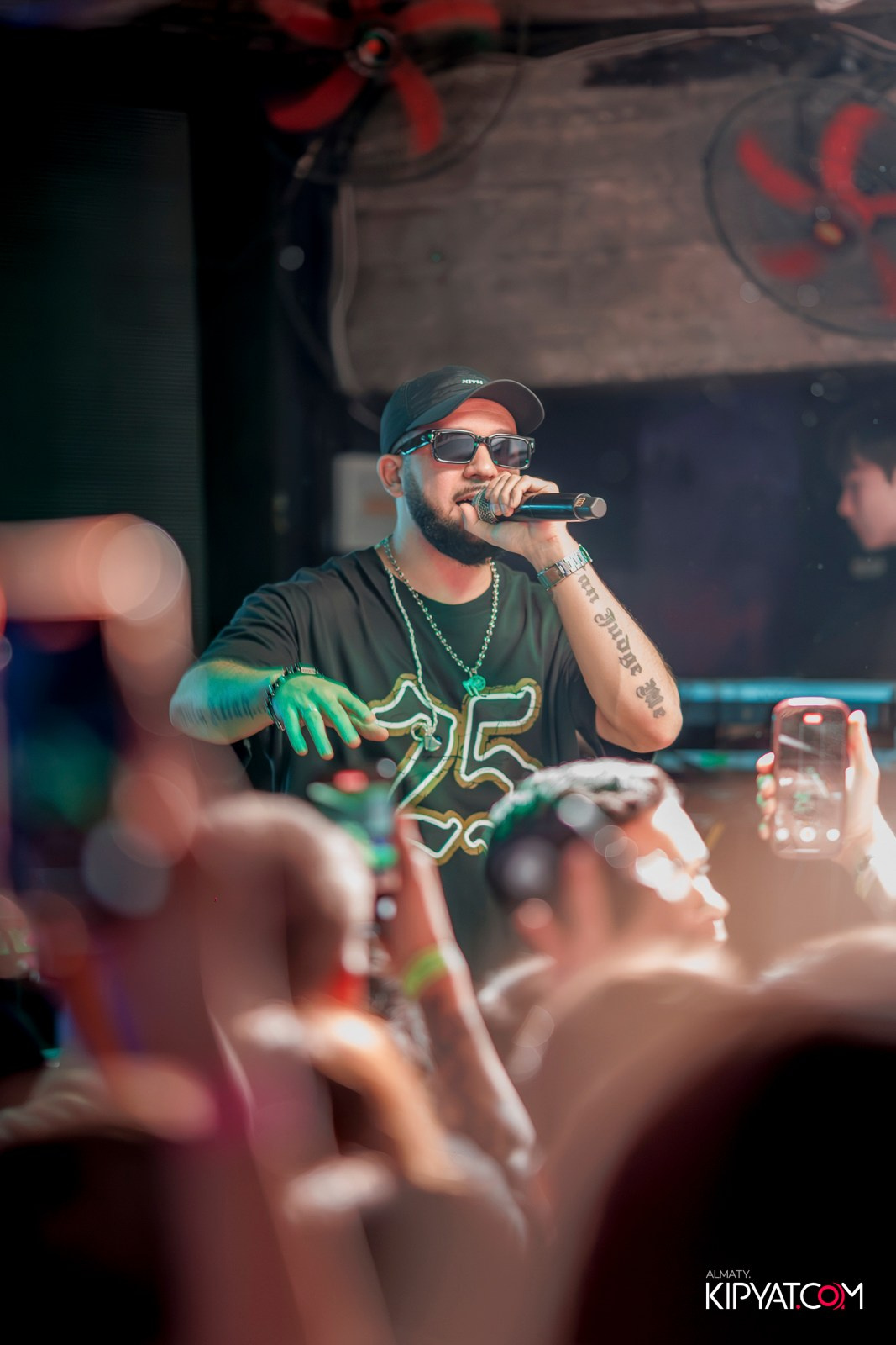 BHB. КИПЯТКОМ АЛМАТЫ!