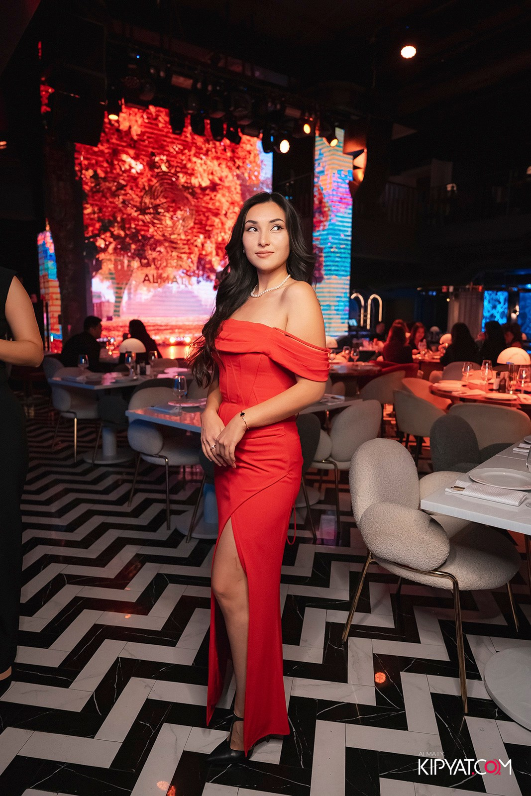 QUEEN. КИПЯТКОМ АЛМАТЫ!