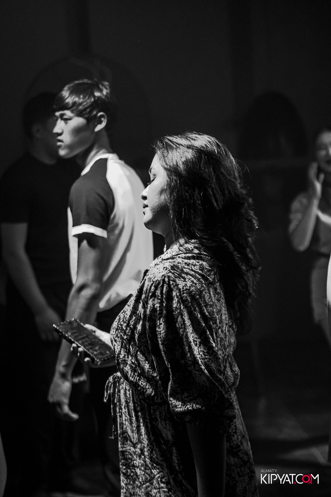 ARAGOSTA ДИСКО-БАР. КИПЯТКОМ АЛМАТЫ!