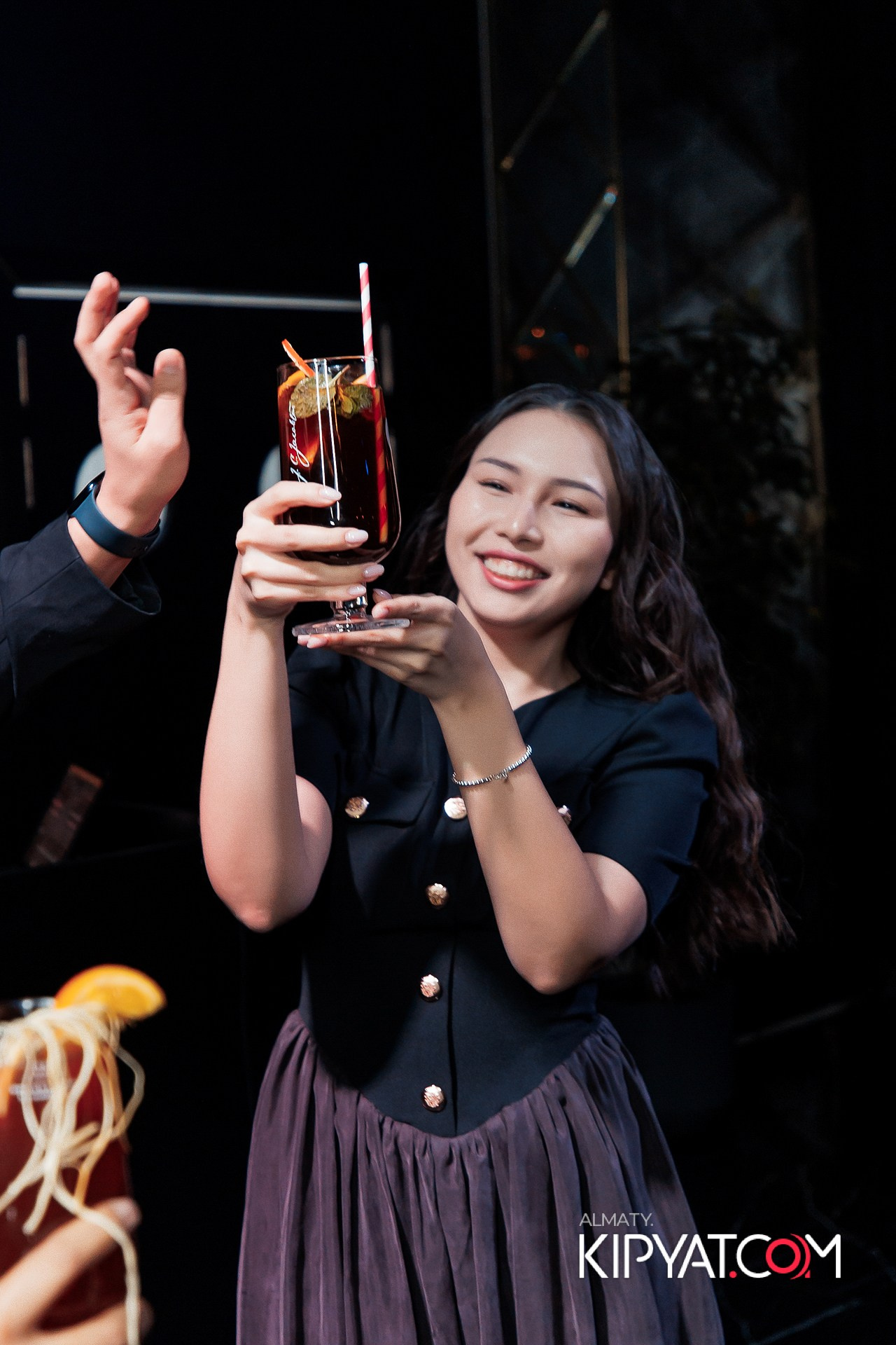 MOOD KARAOKE & TERRACE. КИПЯТКОМ АЛМАТЫ!