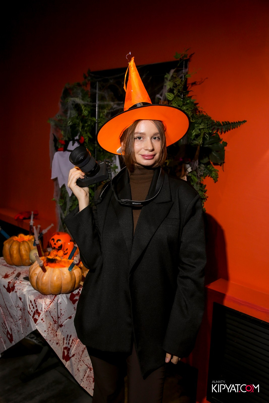 LIFE GRILL CAFE. КИПЯТКОМ АЛМАТЫ!