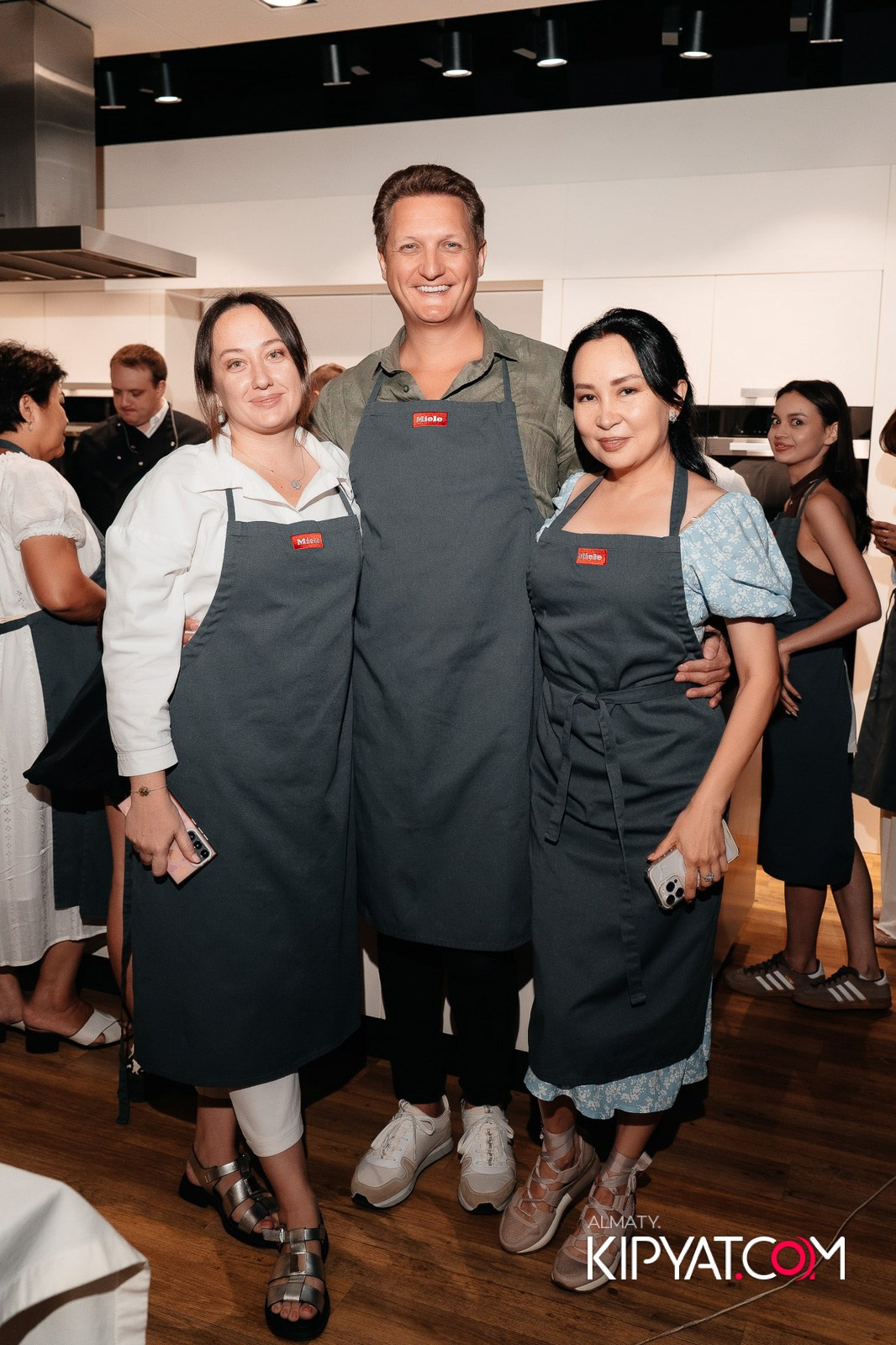 MIELE. КИПЯТКОМ АЛМАТЫ!