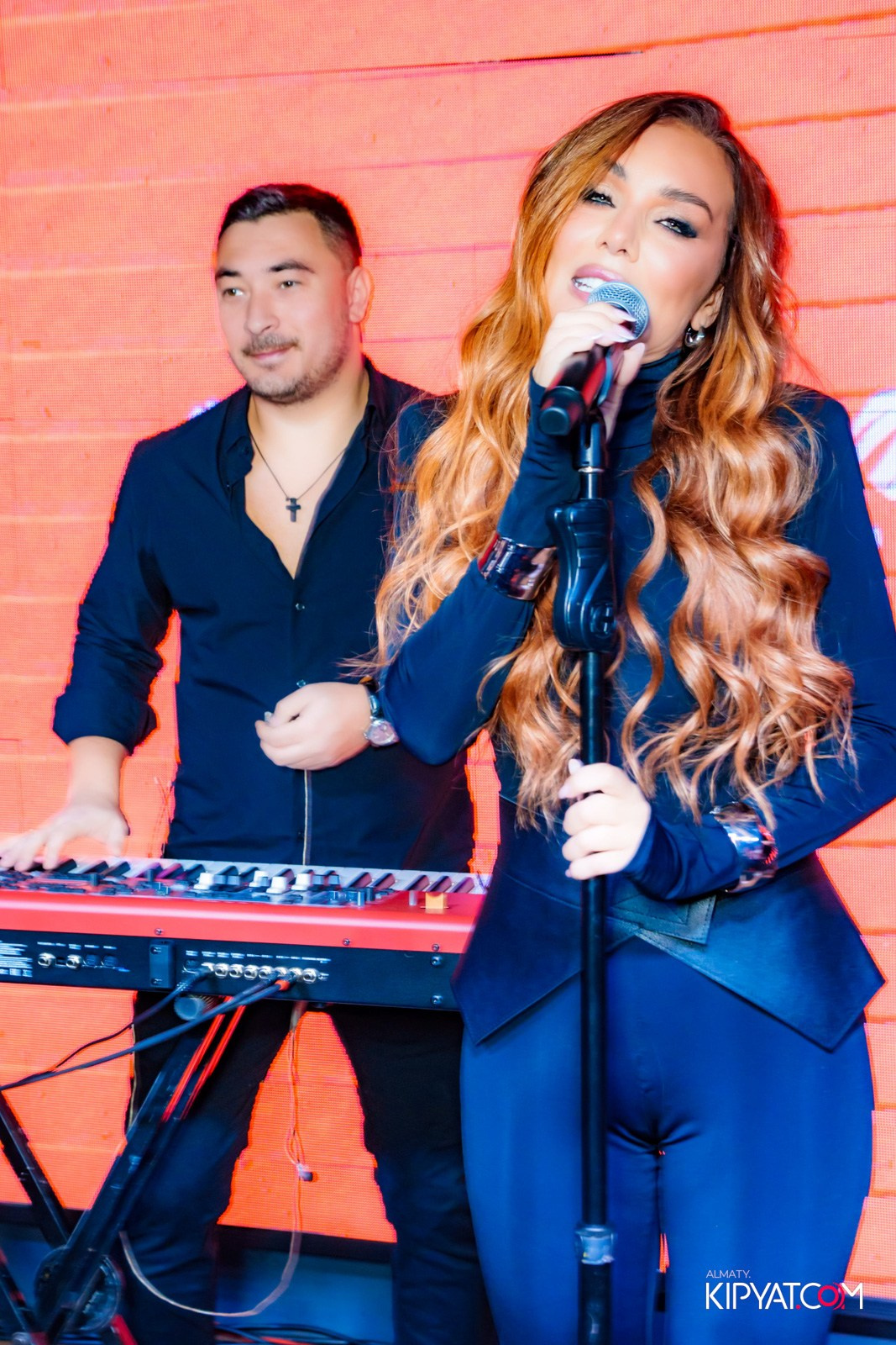 LAUREATE KARAOKE HALL. КИПЯТКОМ АЛМАТЫ!