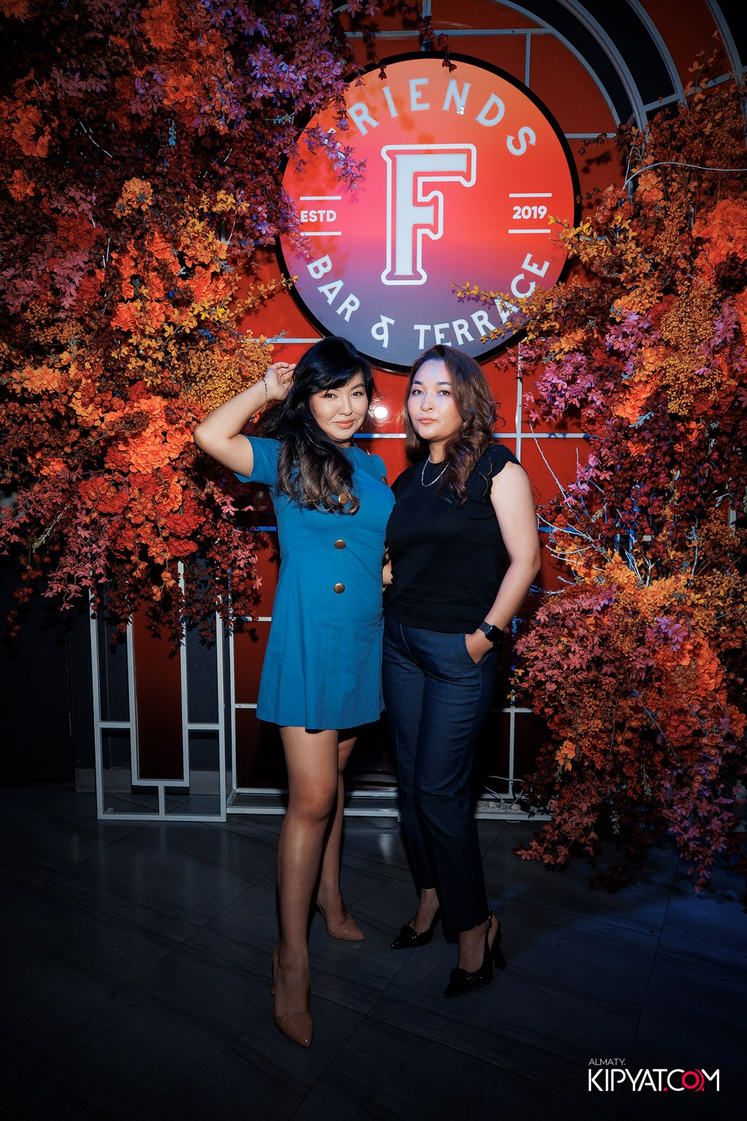 FRIENDS BAR & TERRACE. КИПЯТКОМ АЛМАТЫ!