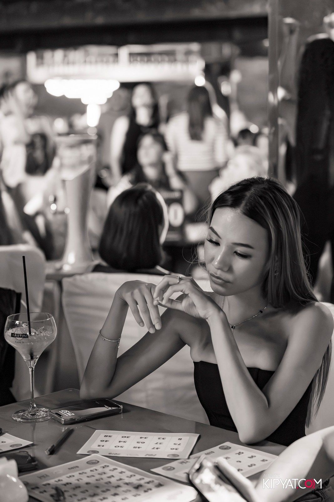 МУЗЫКАЛЬНОЕ ЛОТО В HIT RETRO. КИПЯТКОМ АЛМАТЫ!