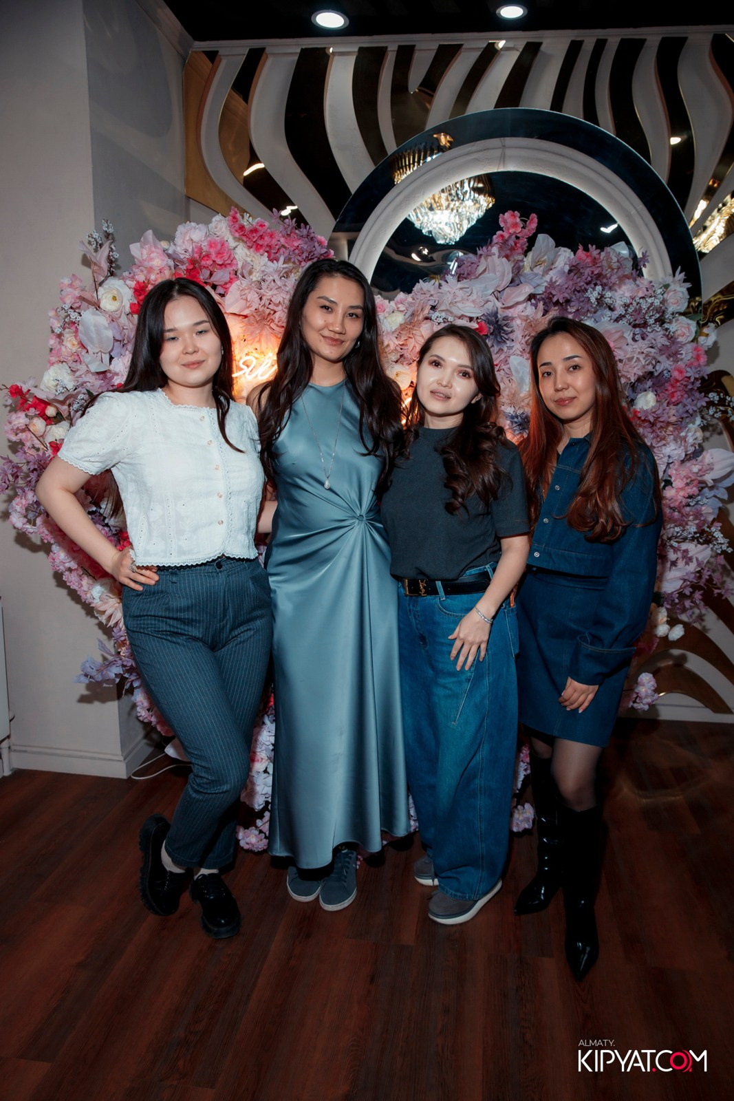 УХО И МЕДВЕДЬ НА КУРМАНГАЗЫ. КИПЯТКОМ АЛМАТЫ! Фотосъемка мероприятий в Алматы