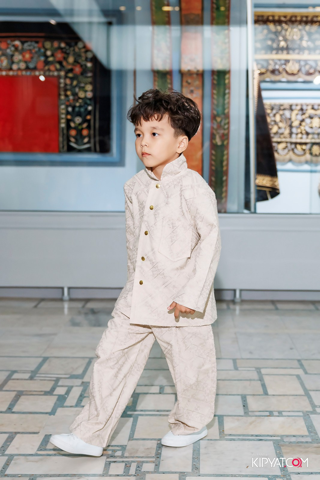 JUNIOR MODELS SHOW. ПЕРФОМАНС НОЧЬ В МУЗЕЕ. КИПЯТКОМ АЛМАТЫ! Фотосъемка мероприятий в Алматы