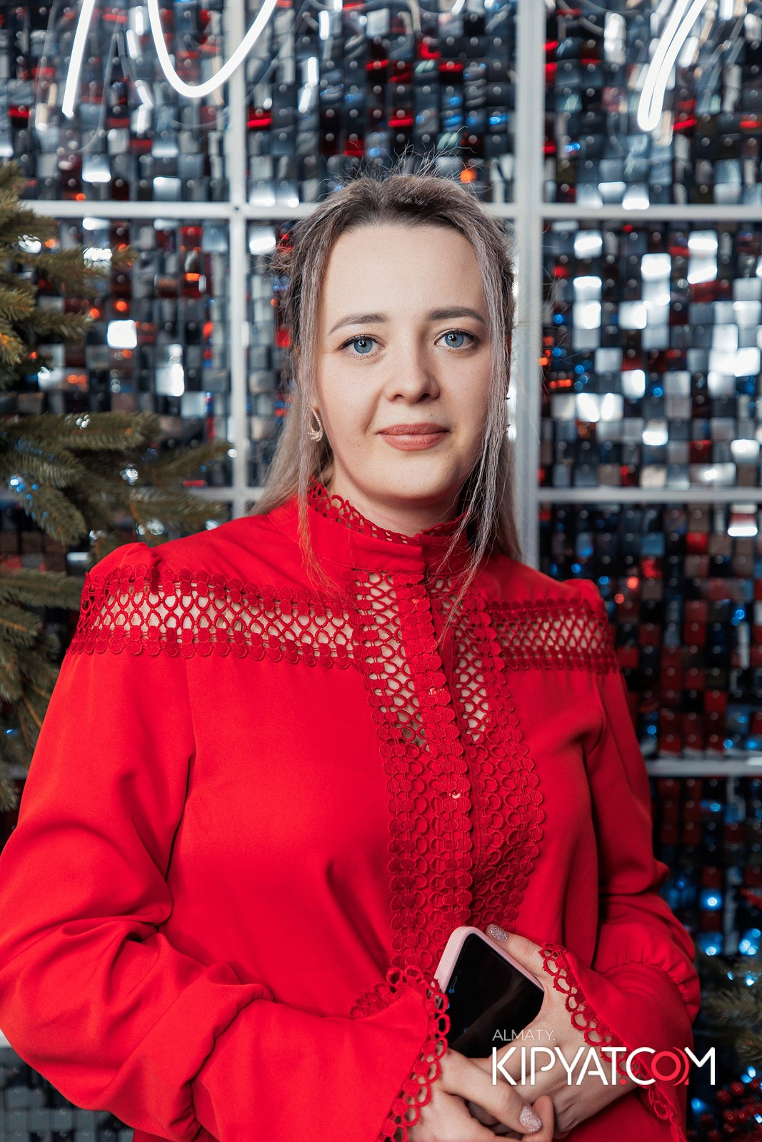 FRIENDS BAR & TERRACE. КИПЯТКОМ АЛМАТЫ!