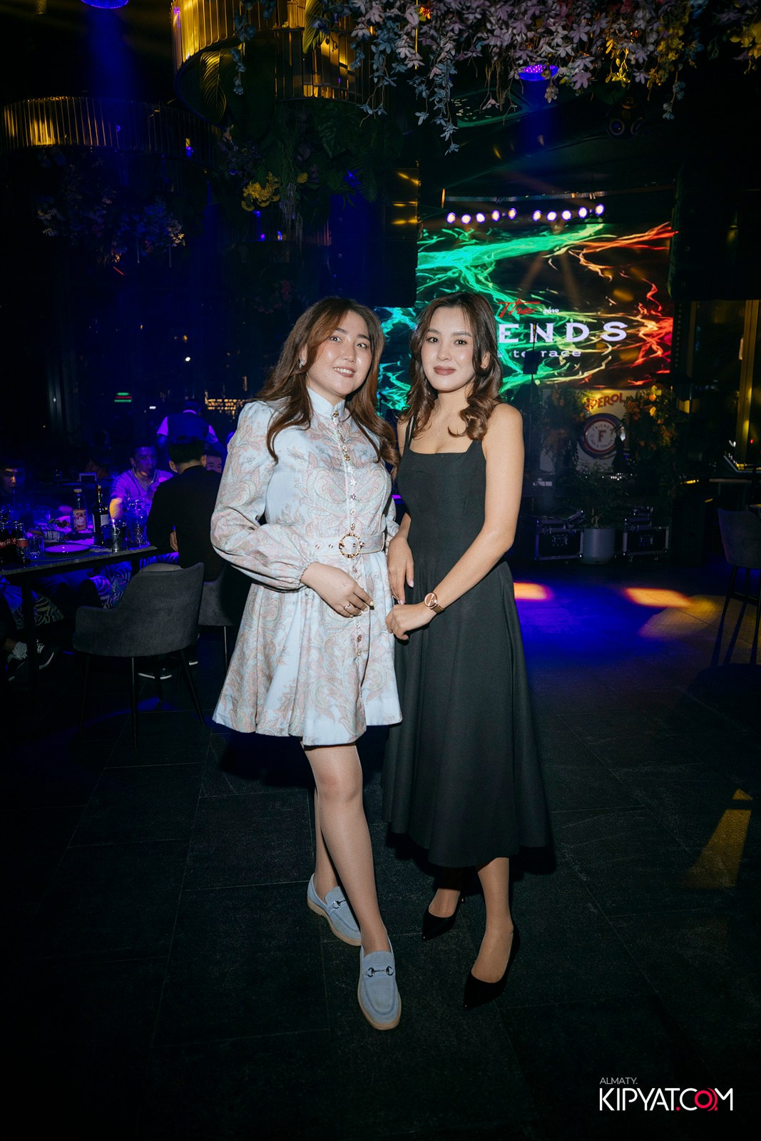 FRIENDS BAR & TERRACE. КИПЯТКОМ АЛМАТЫ! Фотосъемка мероприятий в Алматы