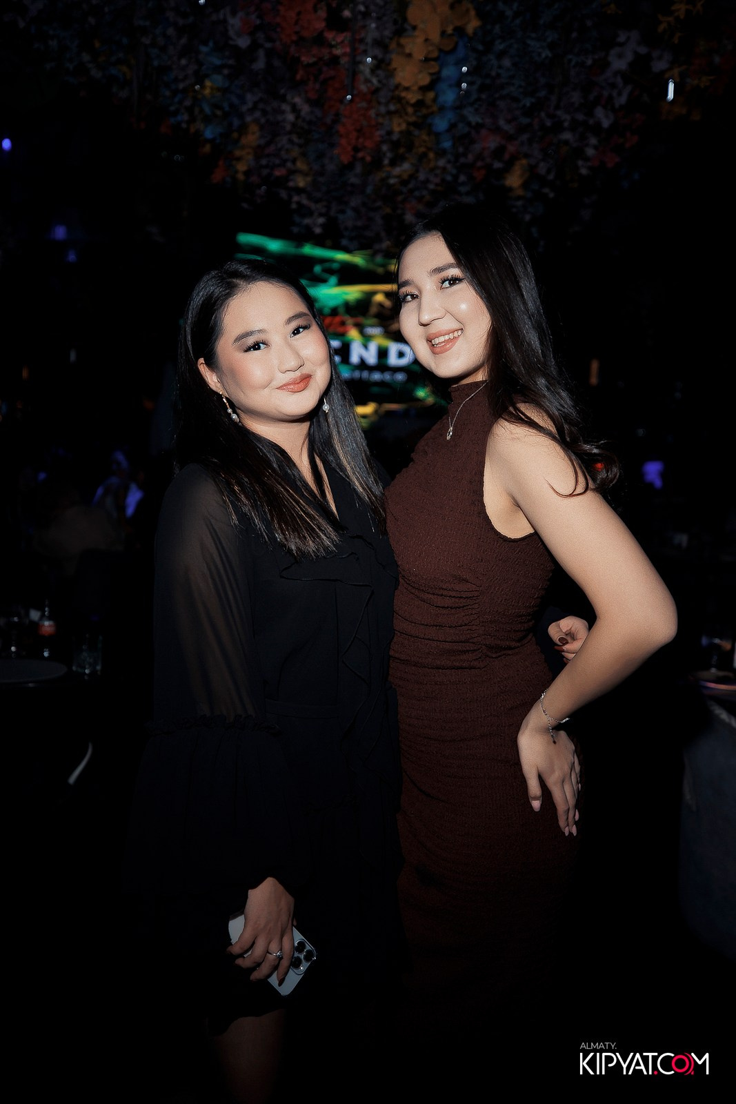 FRIENDS BAR & TERRACE. КИПЯТКОМ АЛМАТЫ!