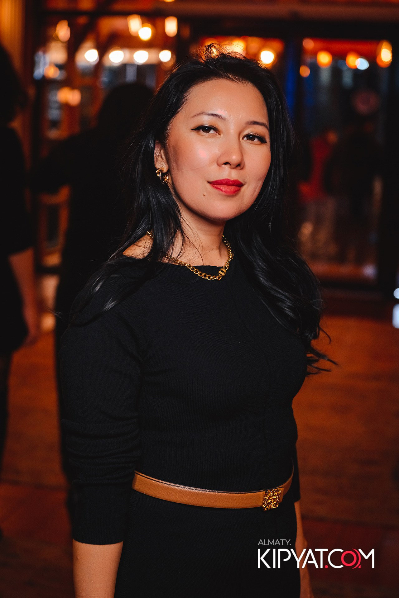 ГРУЗИНСКИЙ ДВОР НА КАБАНБАЙ БАТЫРА. КИПЯТКОМ АЛМАТЫ!