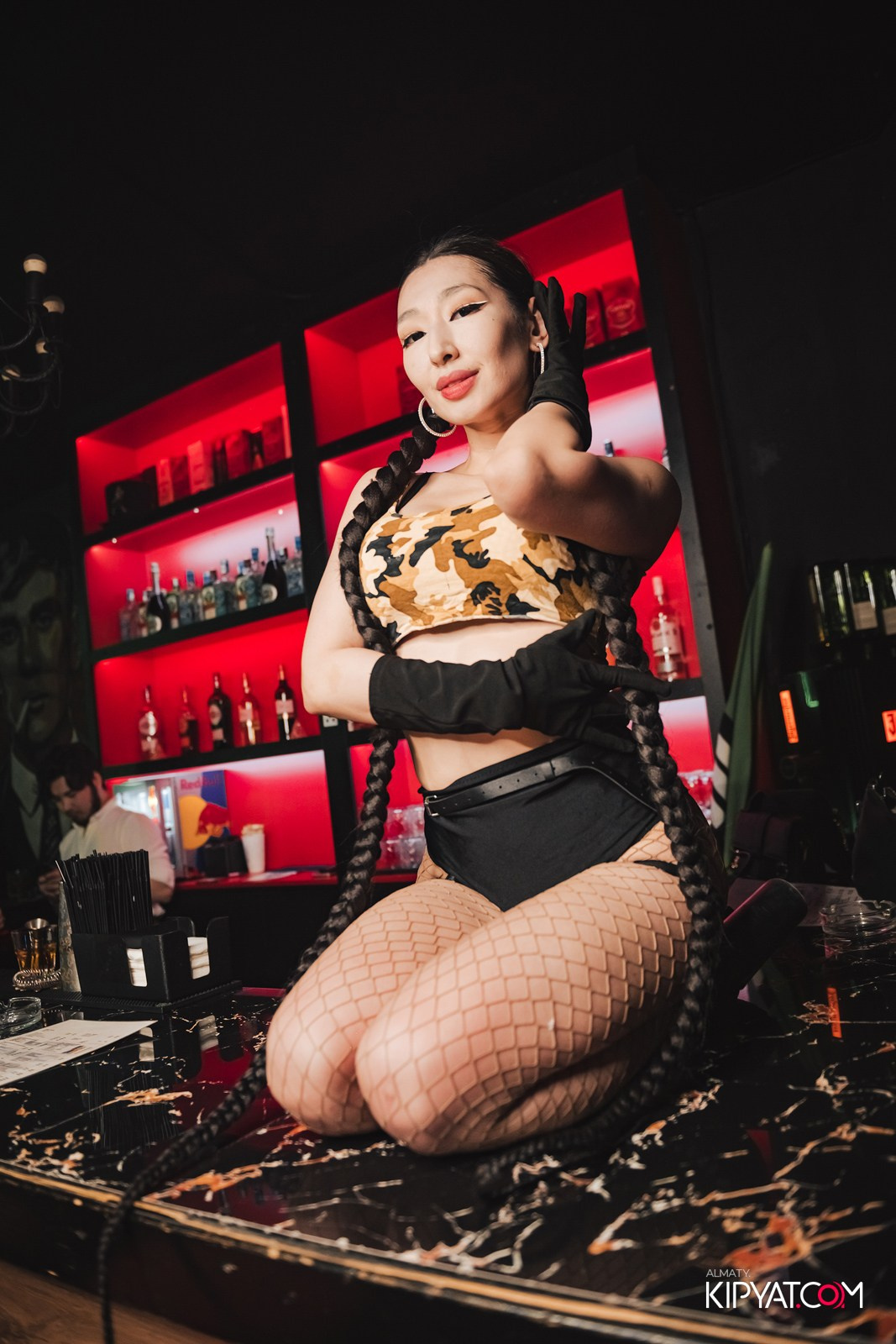 UYAT EMES BAR. КИПЯТКОМ АЛМАТЫ!