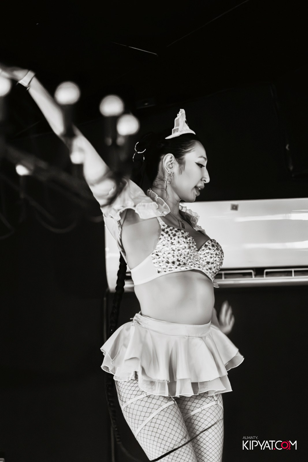 UYAT EMES BAR. КИПЯТКОМ АЛМАТЫ!