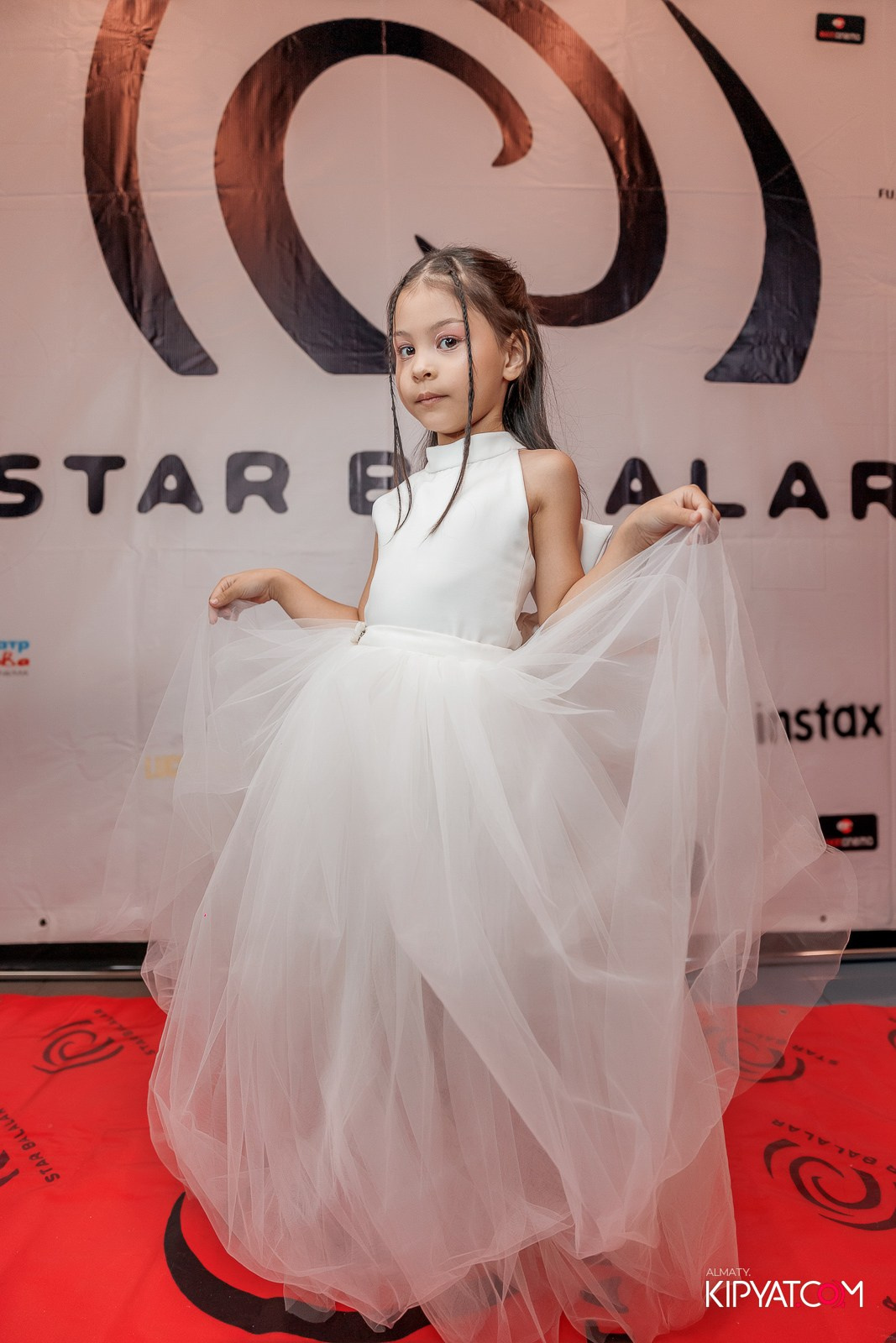 ПРЕЗЕНТАЦИЯ 10 ГРУППЫ КИНОПРОЕКТА STARBALALAR. КИПЯТКОМ АЛМАТЫ!