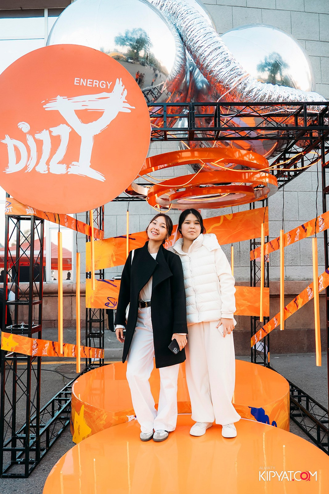 КОНЦЕРТ МИРАСА ЖУГУНУСОВА НА ЦЕНТРАЛЬНОМ СТАДИОНЕ. КИПЯТКОМ АЛМАТЫ!