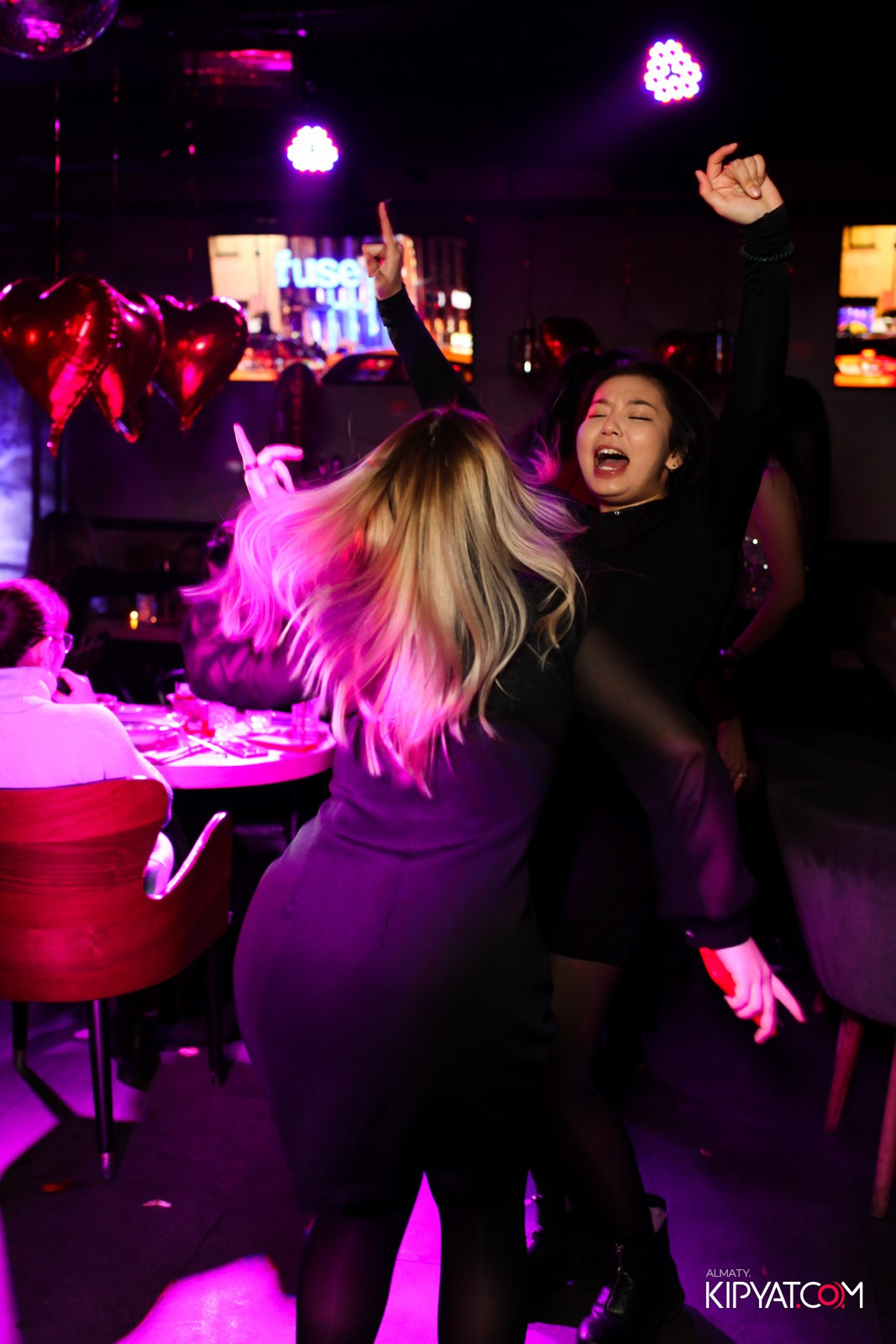 SPACE KARAOKE BAR. КИПЯТКОМ АЛМАТЫ!