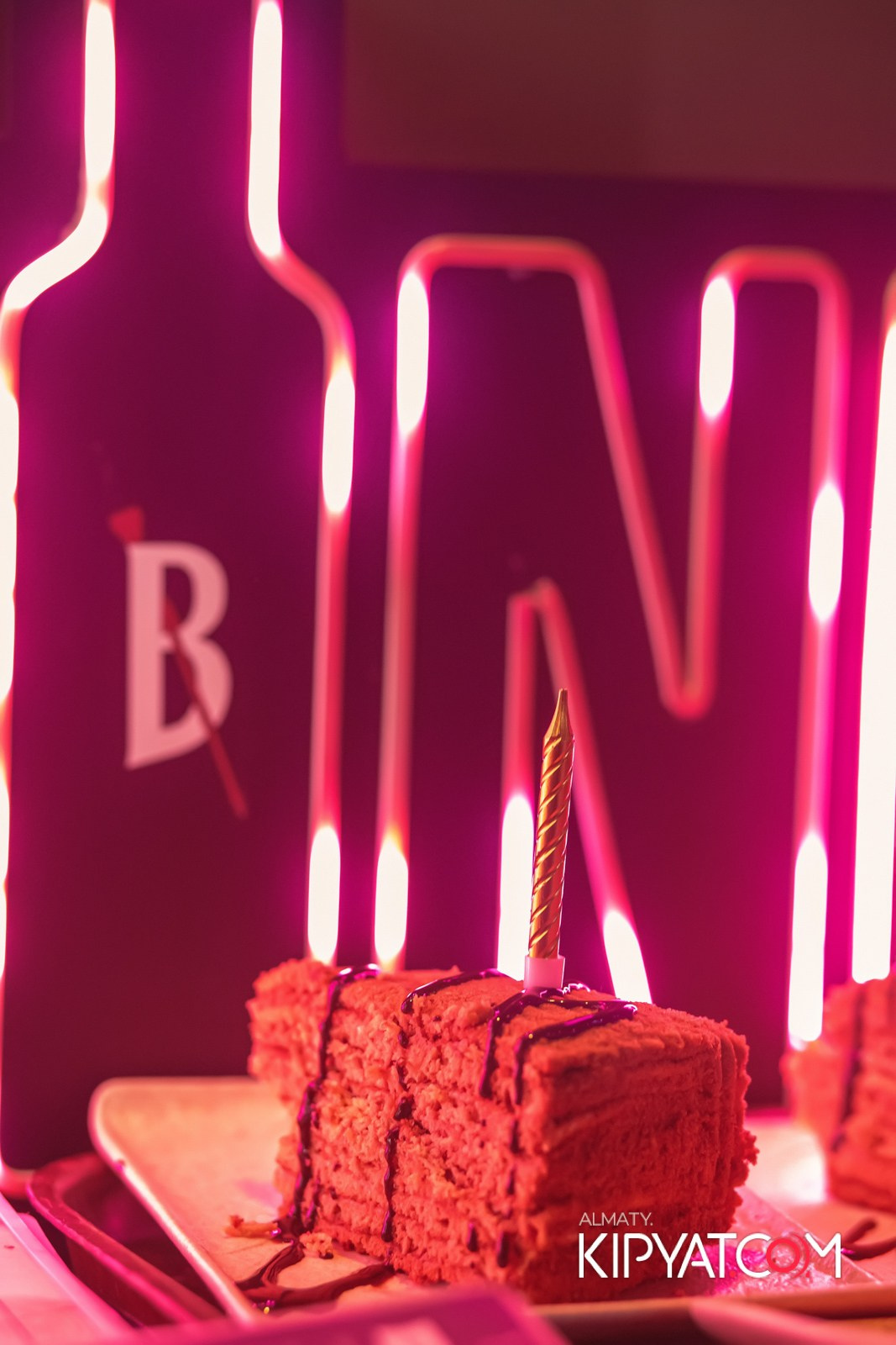 LUGO BAR. КИПЯТКОМ АЛМАТЫ!