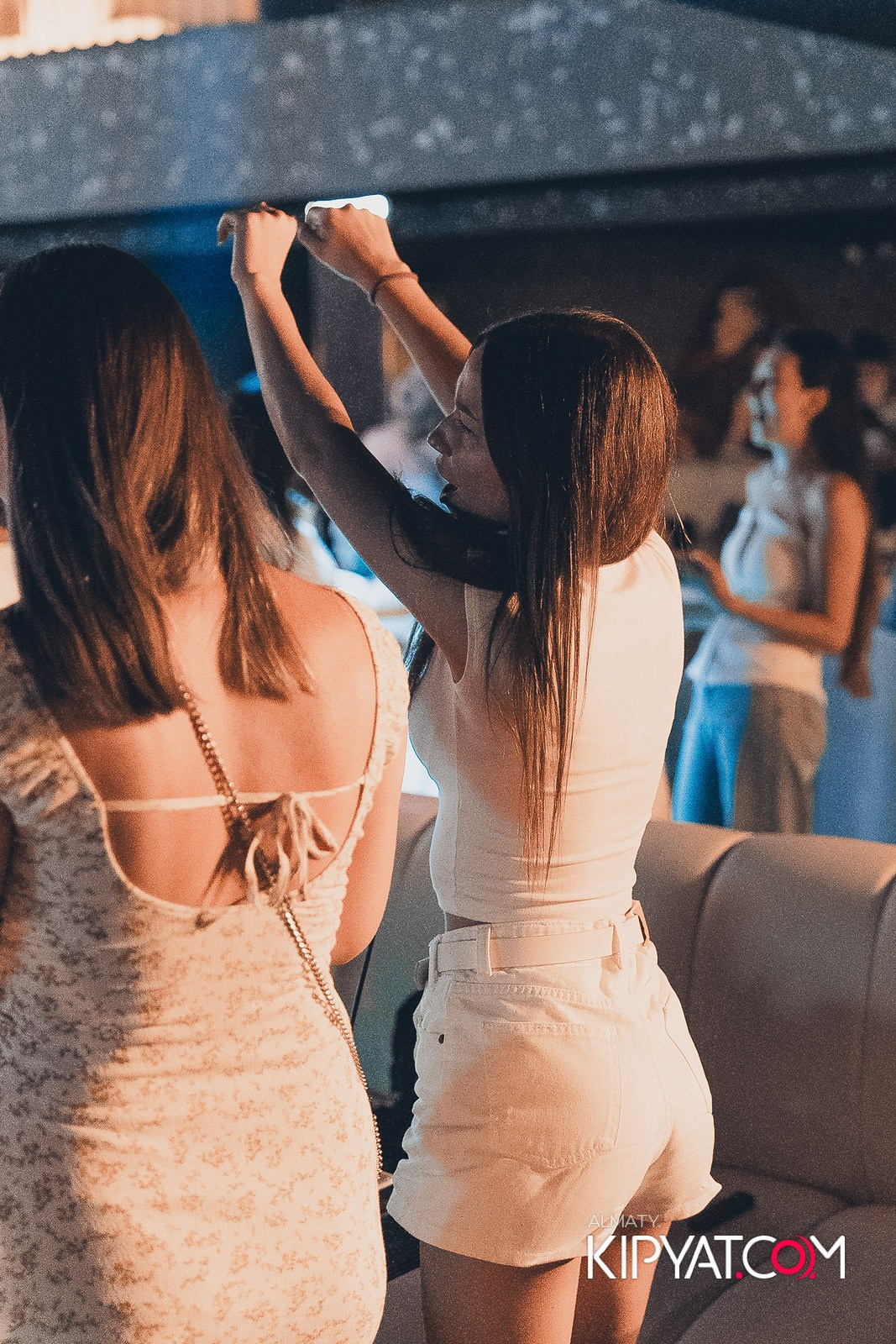 МУЗЫКАЛЬНОЕ ЛОТО В HIT RETRO. КИПЯТКОМ АЛМАТЫ!