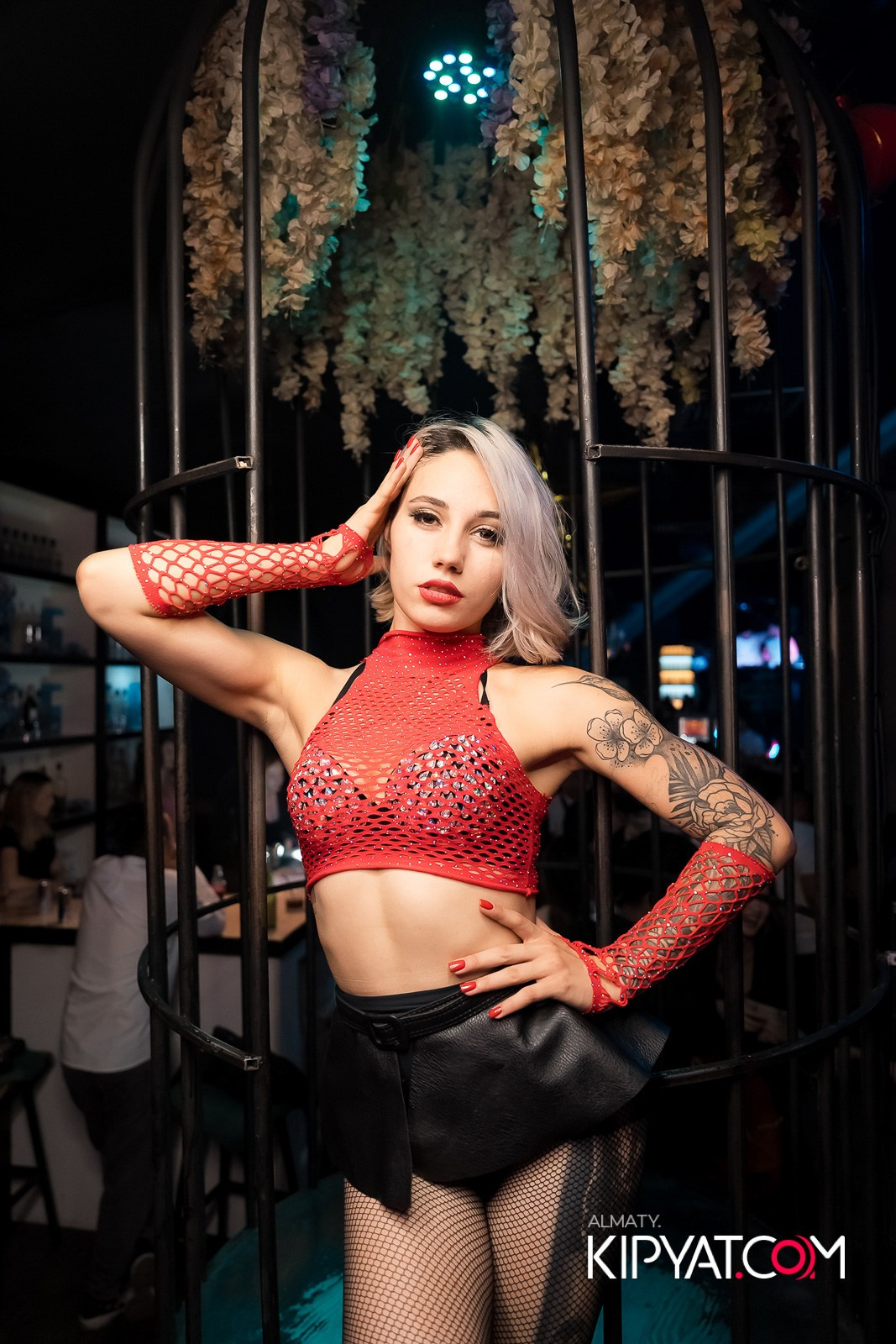 UYAT EMES BAR. КИПЯТКОМ АЛМАТЫ!