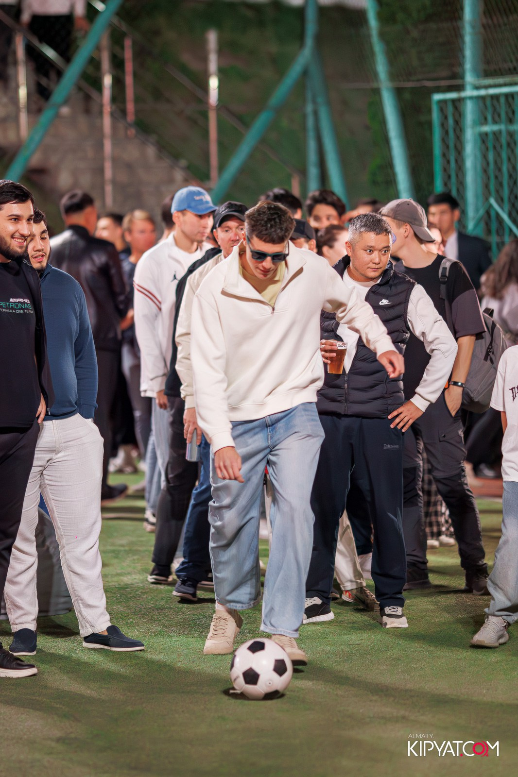 ФУТБОЛЬНЫЙ ФЕСТИВАЛЬ В VELVET SPORT VILLA. КИПЯТКОМ АЛМАТЫ!