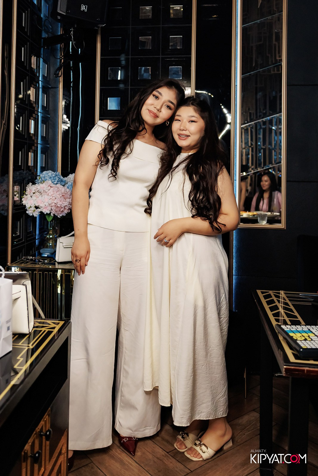 ЗАЯ, НА БИС. КИПЯТКОМ АЛМАТЫ!