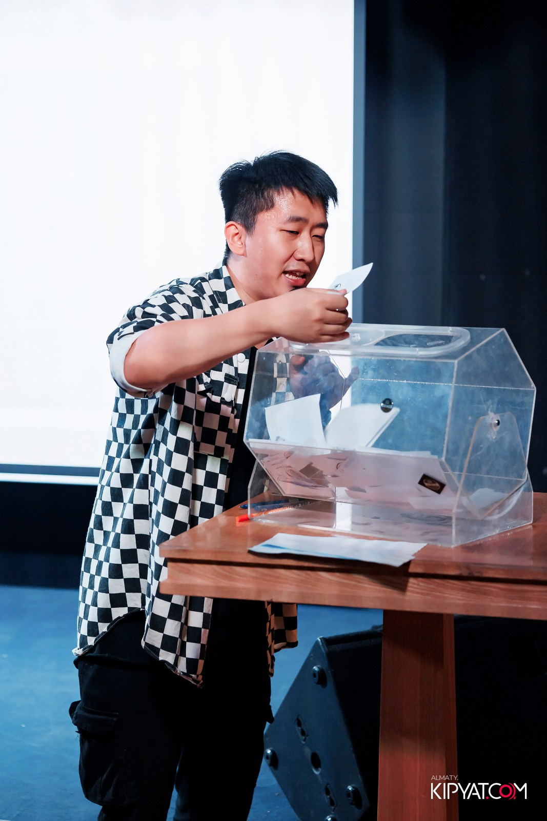 MUNCHEN PUB. КИПЯТКОМ АЛМАТЫ!