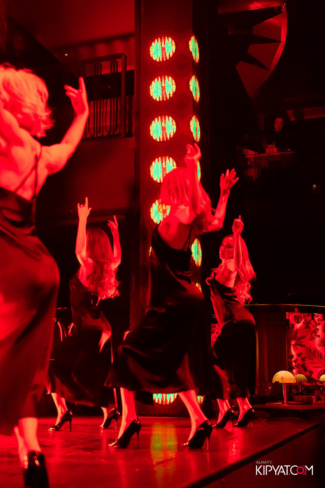 QUEEN. КИПЯТКОМ АЛМАТЫ!