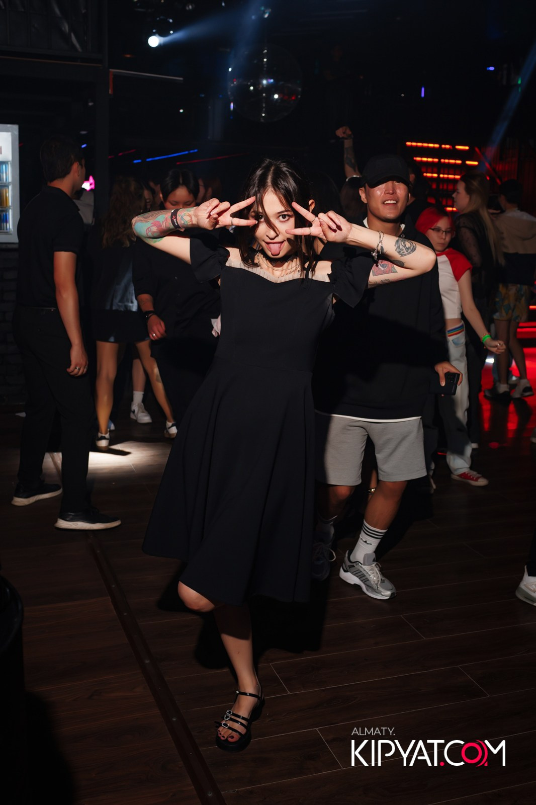 НОЧНОЙ КЛУБ ICON. КИПЯТКОМ АЛМАТЫ!
