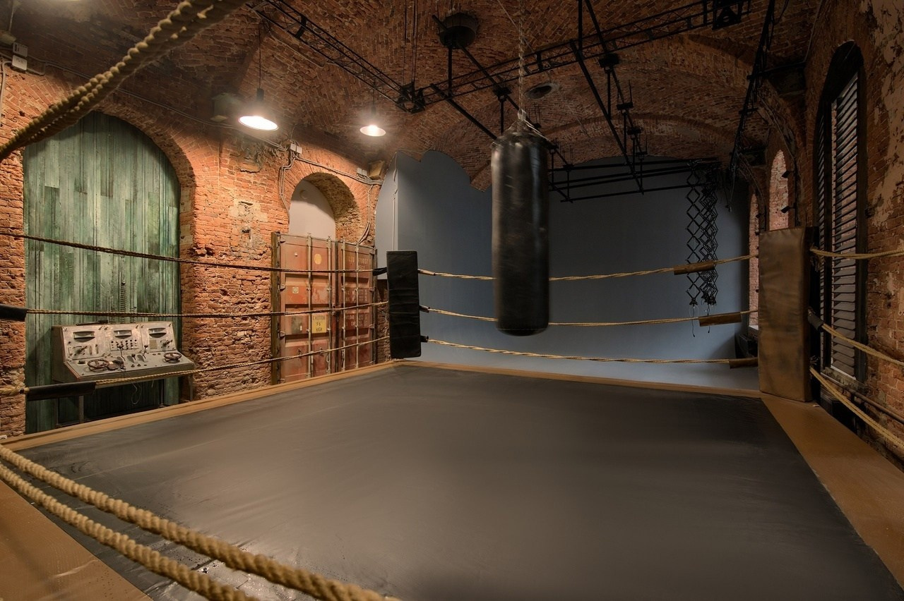 Локация: фотостудия Polygon, зал «Ринг»