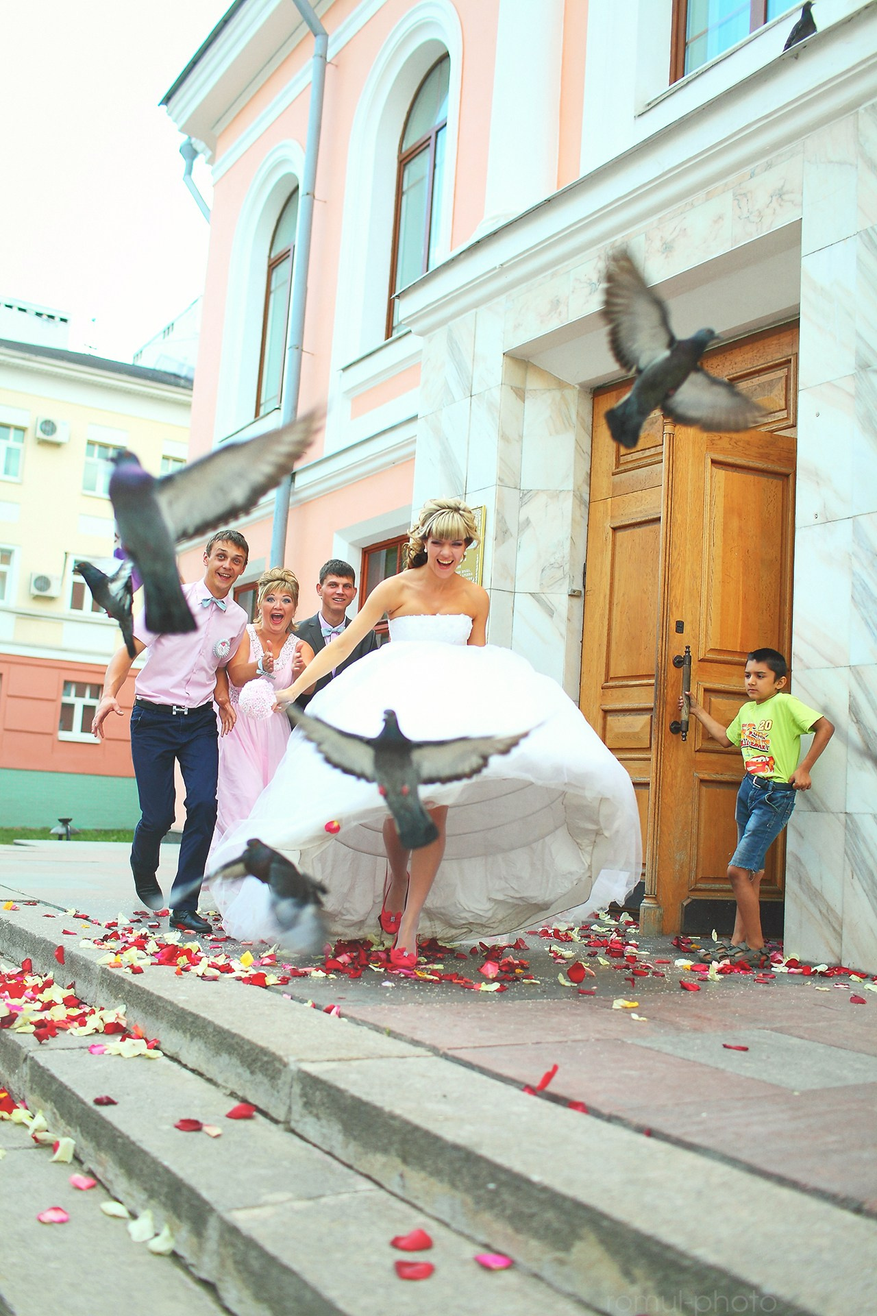 Свадебное портфолио фотографа. Свадебный и репортажный фотограф в Ярославле и Санкт-Петербурге Роман Микрюков