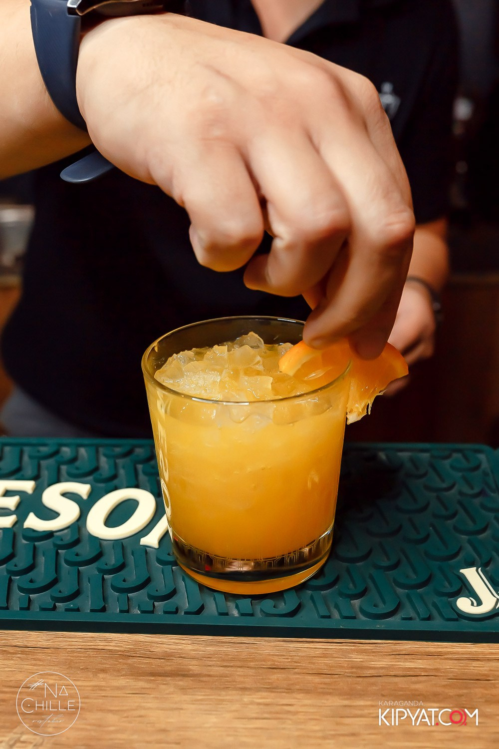 Na Chille. Рестобар и караоке. Кипятком Караганда