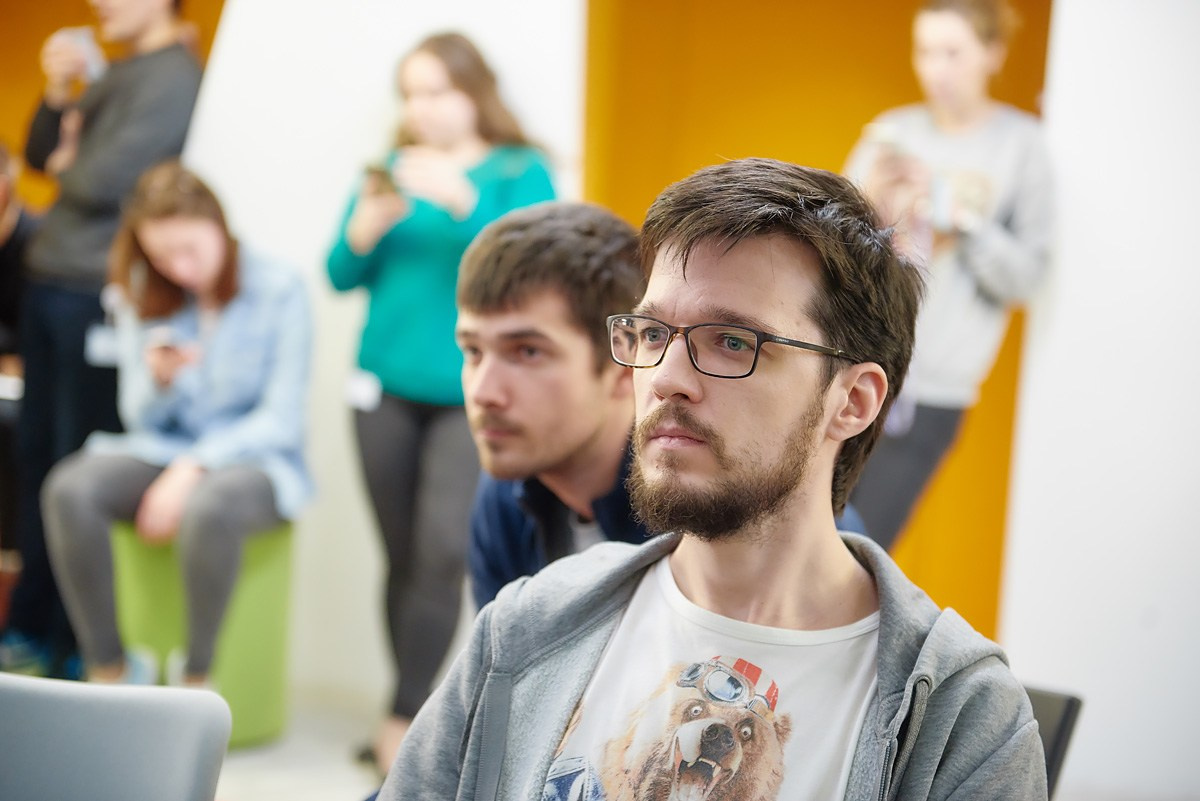 Нейромонах Феофан в Avito. Репортажный фотограф в Москве Вадим Францев