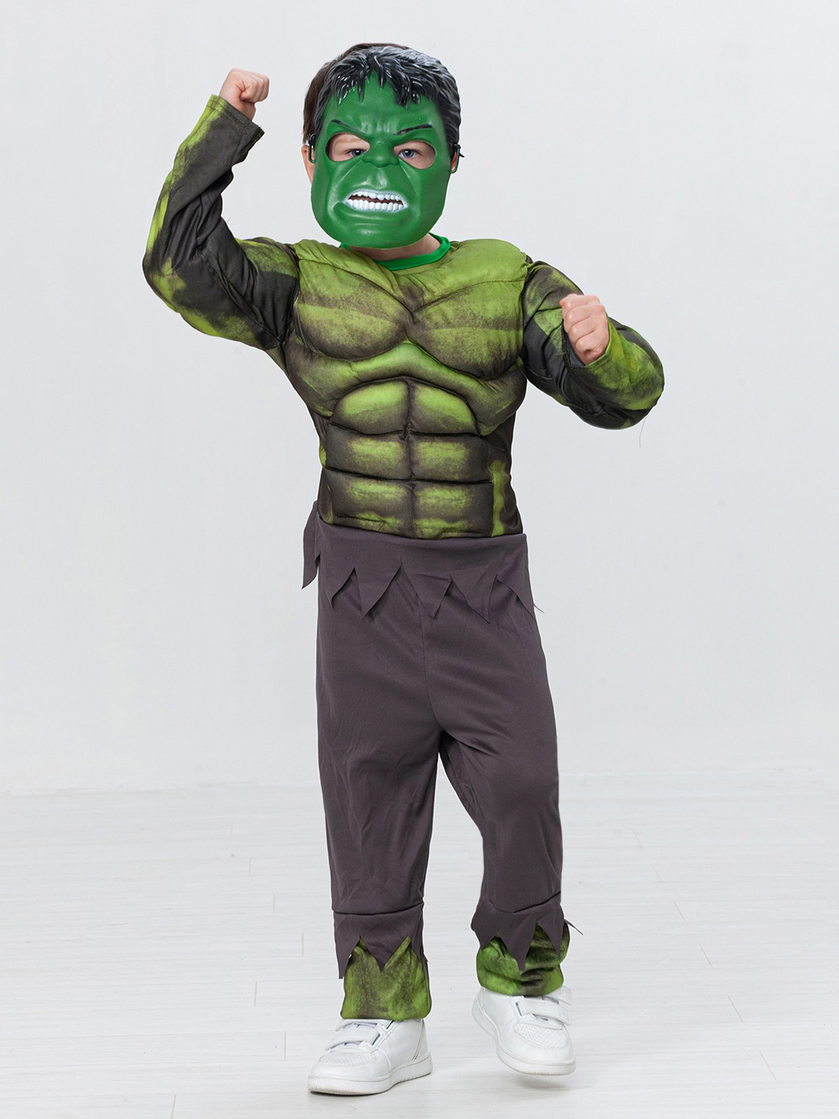 Детские костюмы супергероев для маркетплейсов. Сборные фотосъёмки в Москве. фотосессии одежды.фотограф