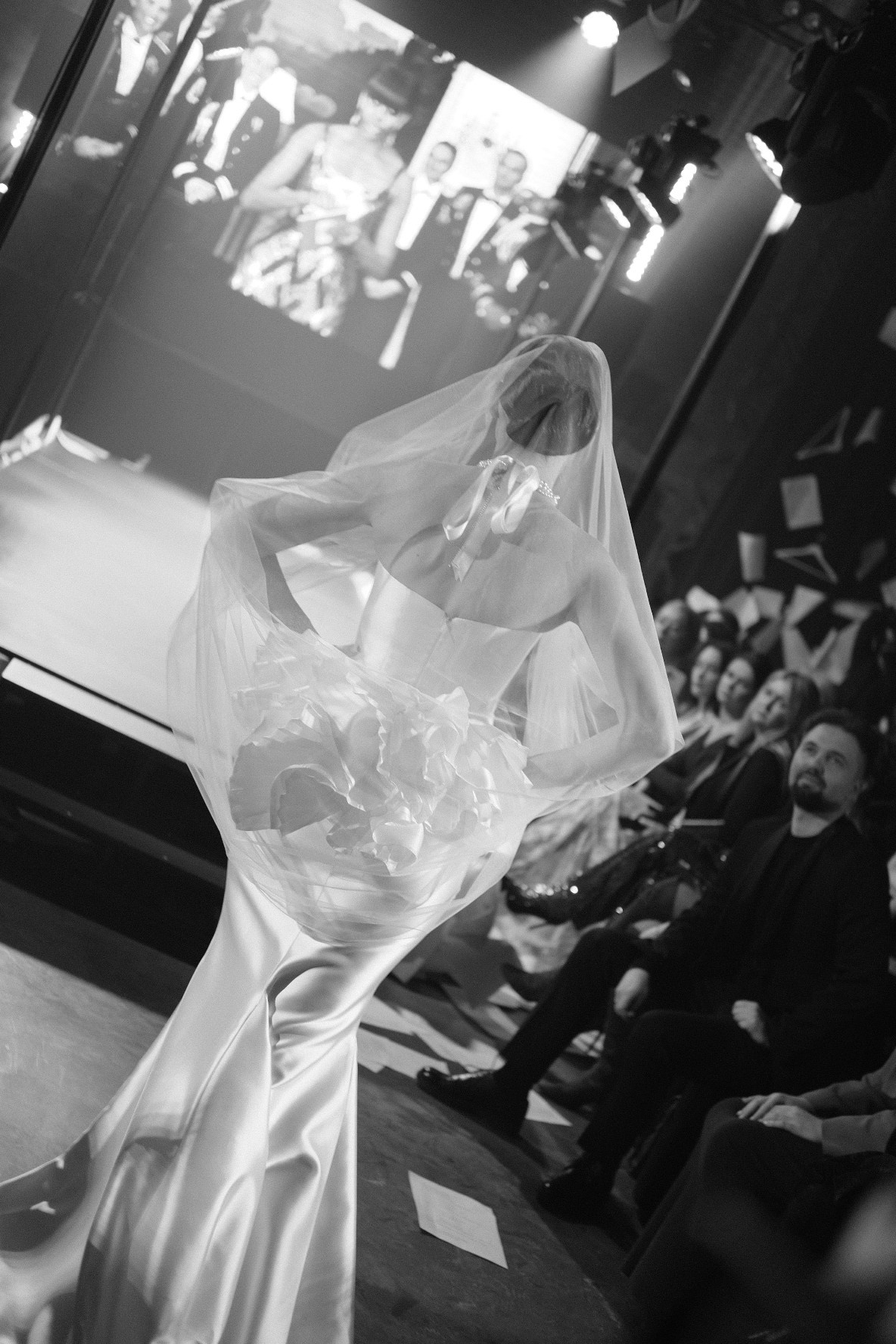 Показ коллекции свадебных платьев Anikeeva. Фотограф Саша Львова