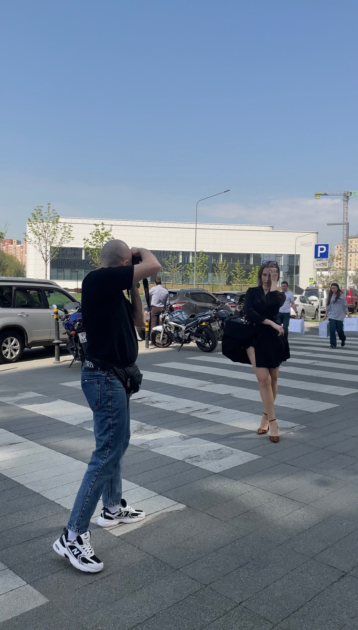 Индивидуальный Урок по фото с искуственным светом. Компания и фотошкола по созданию контента в Москве