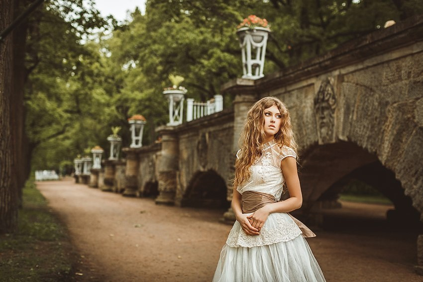Свадебные съемки. Женский фотограф в Санк-Петербурге и Москве — фотосессия девушки в студии, портрет, фотосъемка