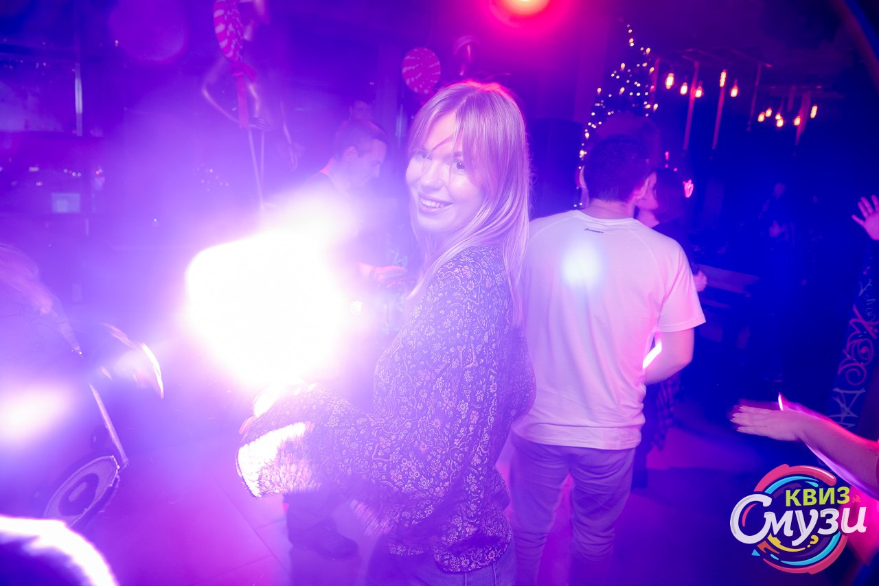 КВИЗ СмузиКвиз в баре Roof. Фотограф в Волгограде и Волжском Александр Горбань