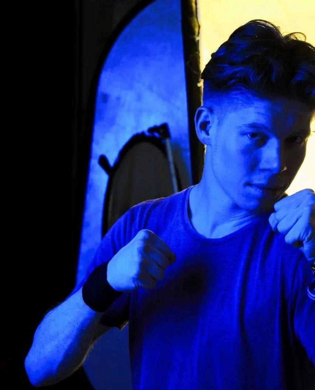 Бокс. Костюмер, художник кино и телевидения в спб