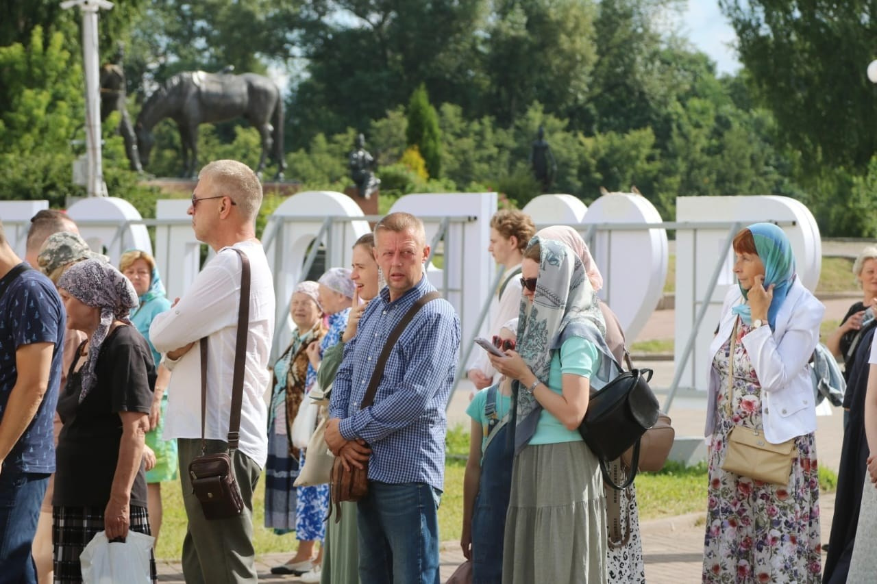 МИТРОПОЛИТ ИГНАТИЙ ПРИНЯЛ УЧАСТИЕ В ЛИТУРГИИ В ВОЛОГДЕ. Саратовское Северо-Западное благочиние