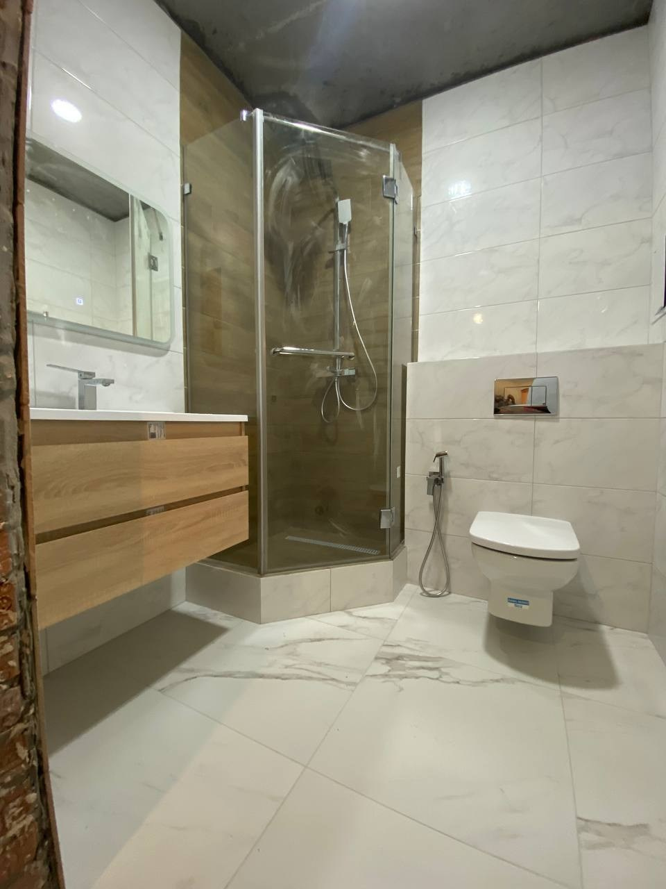 Ванная комната (ул. Краснококшайская д. 84а). Ремонт санузла, туалета, ванной под ключ в Казани. Укладка плитки