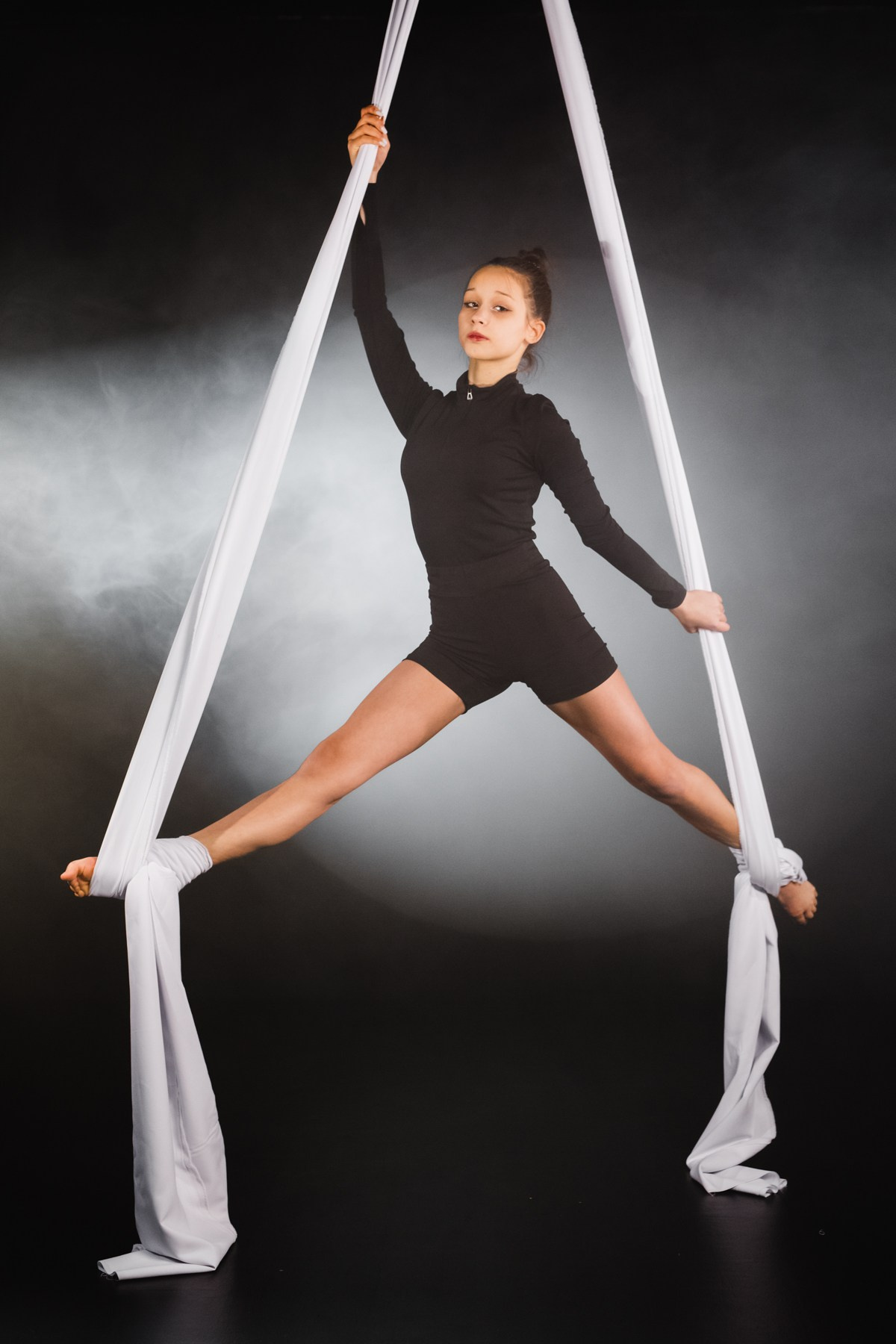 Гимнастика на полотне. Фотостудия DS Photo