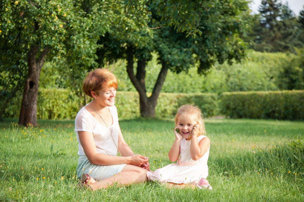 Семейная фотосессия в Петергофе. Фотограф крещение венчание в Петербурге! Помогает подобрать храм и посоветовал душевного батюшку в СПб