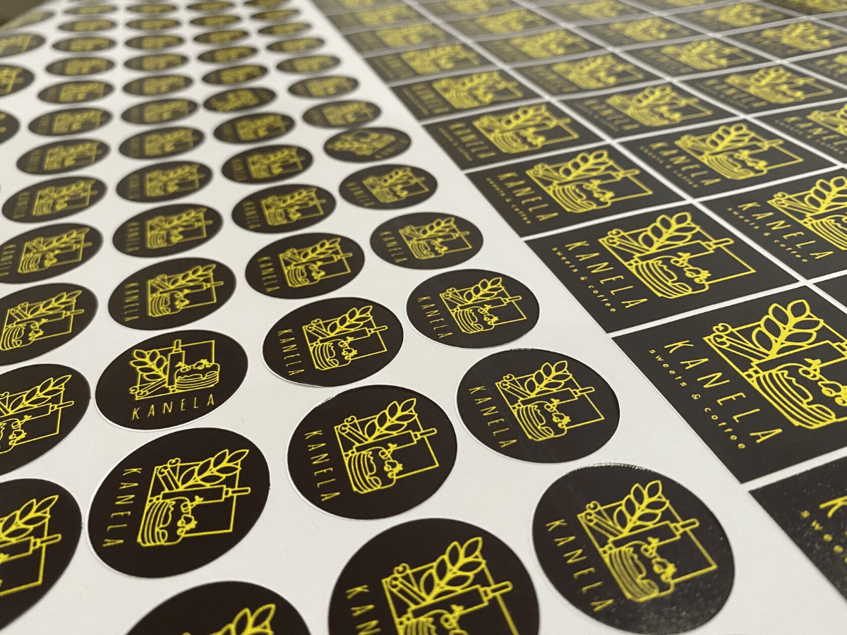 Широкоформатная печать в Симферополе и Крыму. Наружная реклама в Симферополе и Крыму — изготовление вывесок, баннеров, объемных букв