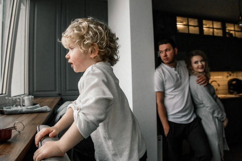 Семейная фотосессия в Краснодарской квартире. Свадебный, репортажный фотограф Дмитрий Макарченко